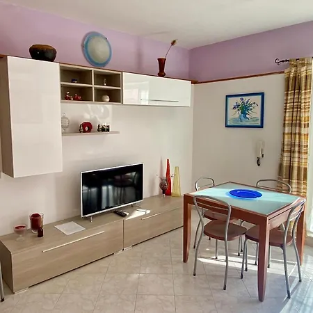 Apartment Tirreno Tirrenia