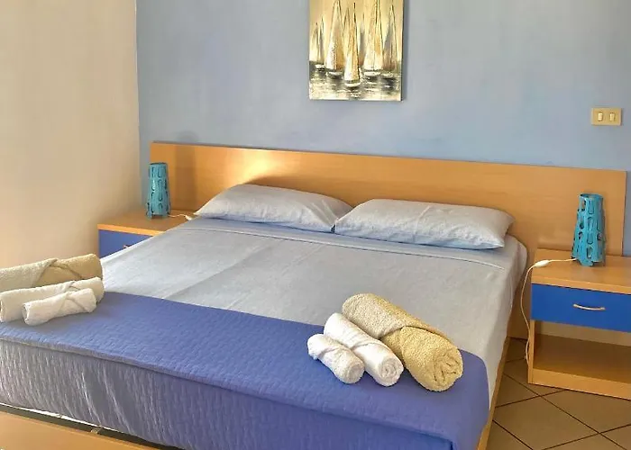 Tirreno Apartament Tirrenia